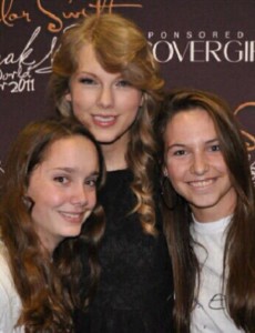 Floyd (left) meeting Taylor Swift in 2011. Photo from McKenzie Floyd. 