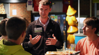 Ian Baltutis talks to supporters at the Mellow Mushroom (Andrew Feather/ELN)